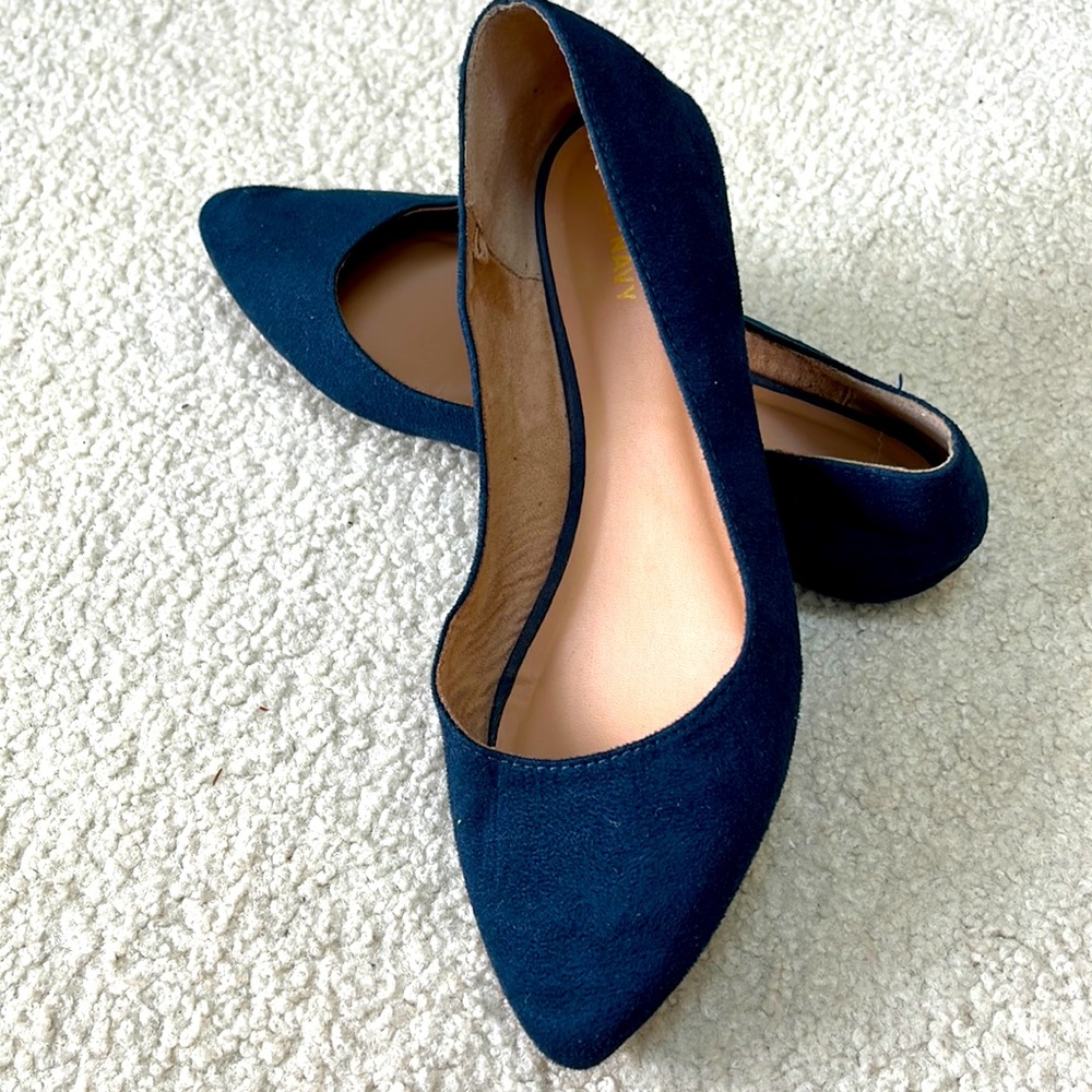 Old Navy Blue Suede Flats Womens size 9
